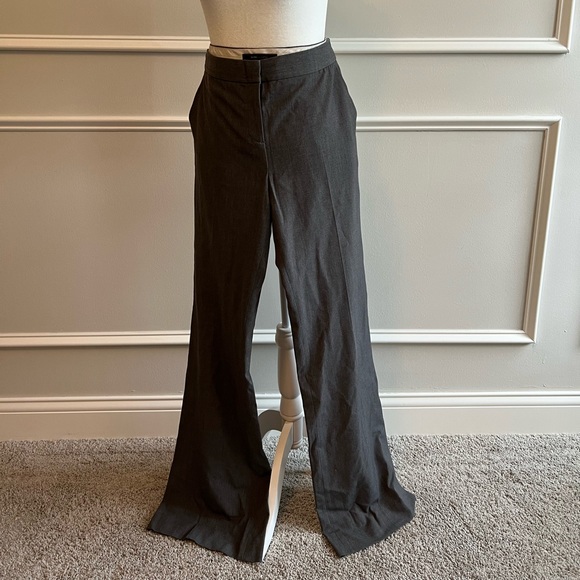 BCBG Maxazria Grey wool blend trouser pants size 8 - Picture 1 of 4